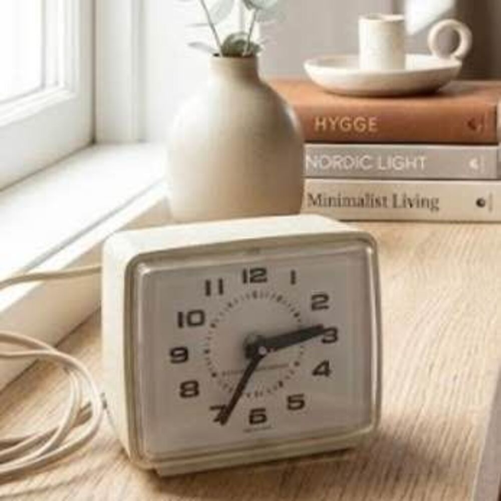 Vintage General Electric GE Square White Electric Alarm Clock